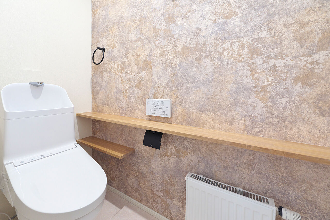 アスターハウス（札幌・札幌近郊） 【北海道札幌市／LDK床暖房】家族の快適な冬を支える、シンプルでスタイリッシュな住まいの建築実例画像8