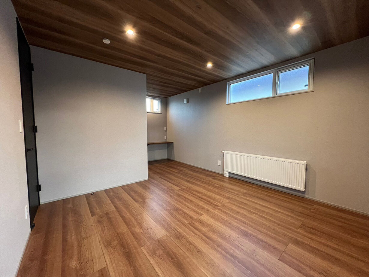 アスターハウス（札幌・札幌近郊） 【北海道札幌市／LDK床暖房／ビルトインガレージ】お気に入りのデザインに囲まれて暮らす家の建築実例画像6