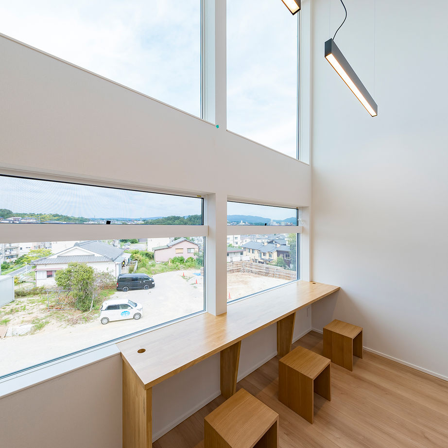 トスコ 【瀬戸市/1000万円台/30坪台/3LDK/スクエアの外観/間取り図】外と内からの目線を計算。土地を活かした設計の建築実例画像3