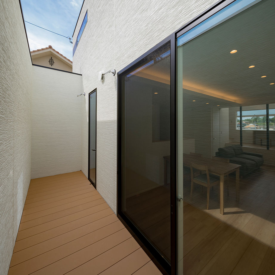 トスコ 【瀬戸市/1000万円台/30坪台/3LDK/スクエアの外観/間取り図】外と内からの目線を計算。土地を活かした設計の建築実例画像7