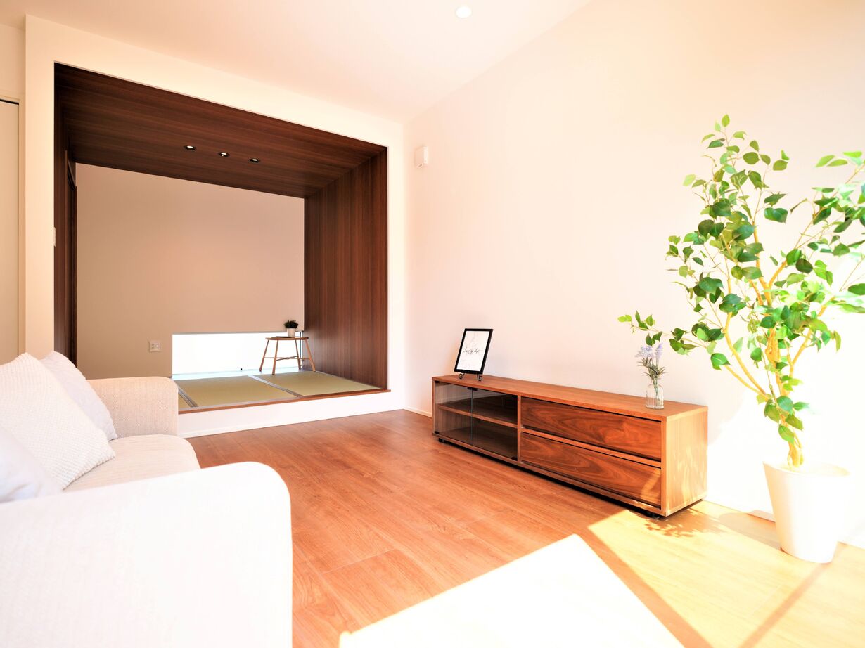 トスコ 【2000万円台/シンプルモダン/2階建て/30坪台/理想の間取り】理想の家事導線を叶えたシンプルモダンな家の建築実例画像4