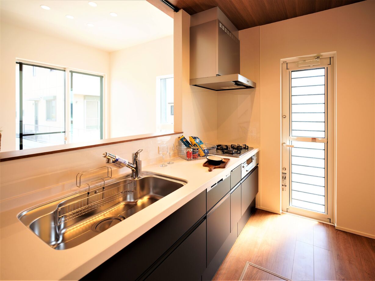 トスコ 【2000万円台/シンプルモダン/2階建て/30坪台/理想の間取り】理想の家事導線を叶えたシンプルモダンな家の建築実例画像5