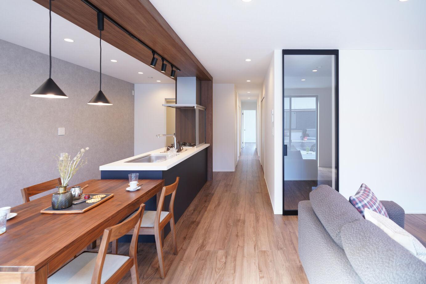 トスコ 【価格1000万円台/シンプルモダン/平屋/30坪台/理想の間取り】シンプルモダンな広々ゆったりな平屋の建築実例画像3