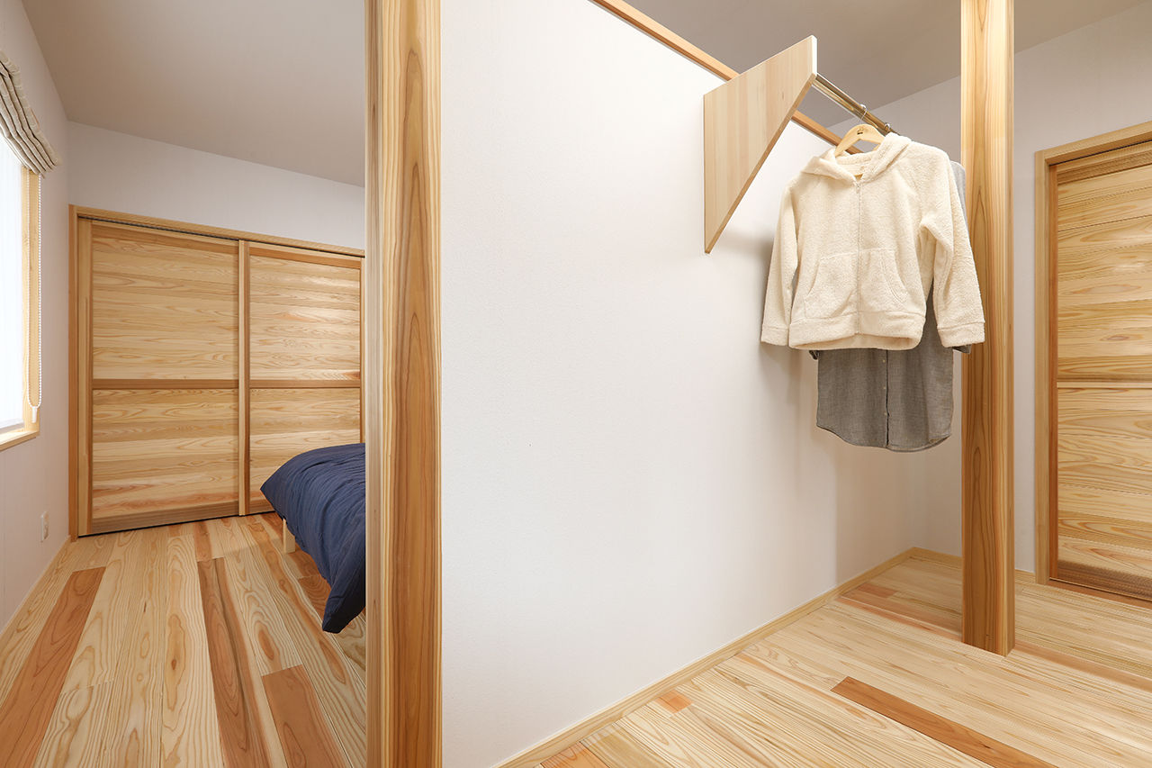 サイト工業　はぐくみの木の家(宮城・福島） 【2200万円/間取り図有/薪ストーブのある家】開放的な２階リビングと木の温もり、薪ストーブがある家。の建築実例画像6