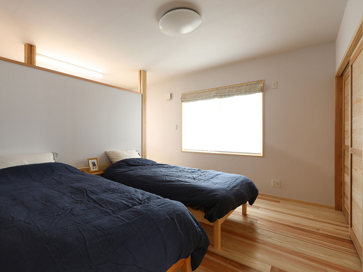 サイト工業　はぐくみの木の家(宮城・福島） 【2200万円/間取り図有/薪ストーブのある家】開放的な２階リビングと木の温もり、薪ストーブがある家。の建築実例画像7