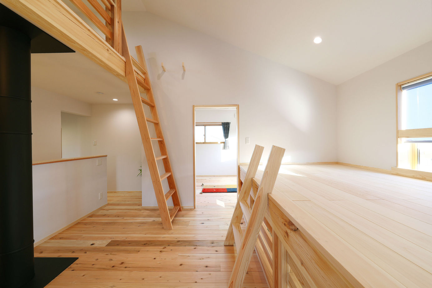 サイト工業　はぐくみの木の家(宮城・福島） 【2200万円/35坪/薪ストーブのある家】家族が健やかに暮らしを楽しむ自然素材に包まれた木の家の建築実例画像5