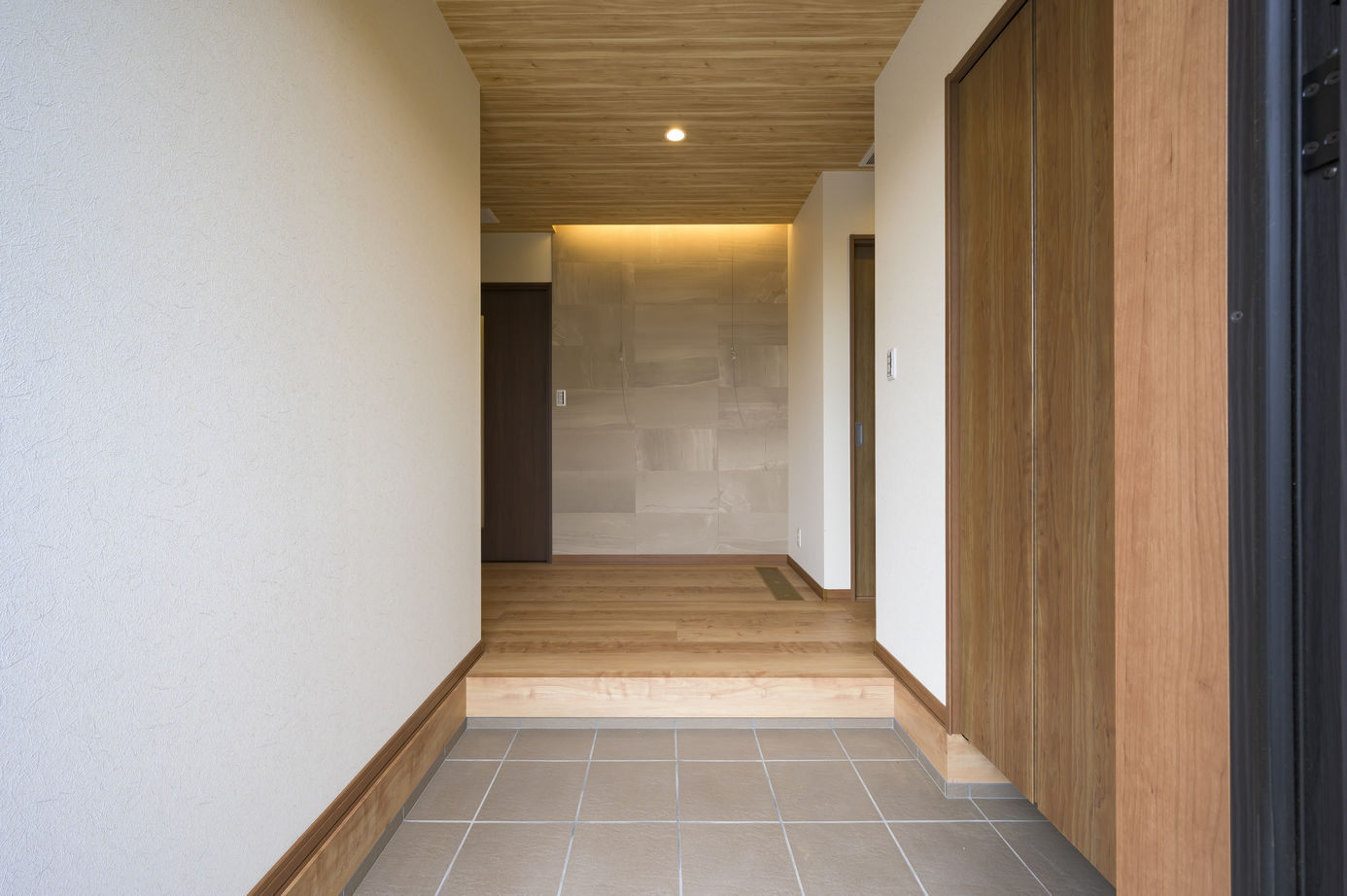 エースホーム太田店（白石建設） 【平屋/群馬県】YUCACOシステムを搭載した、約55坪の家にルームエアコン2台で1年中快適な平屋の住まいの建築実例画像8