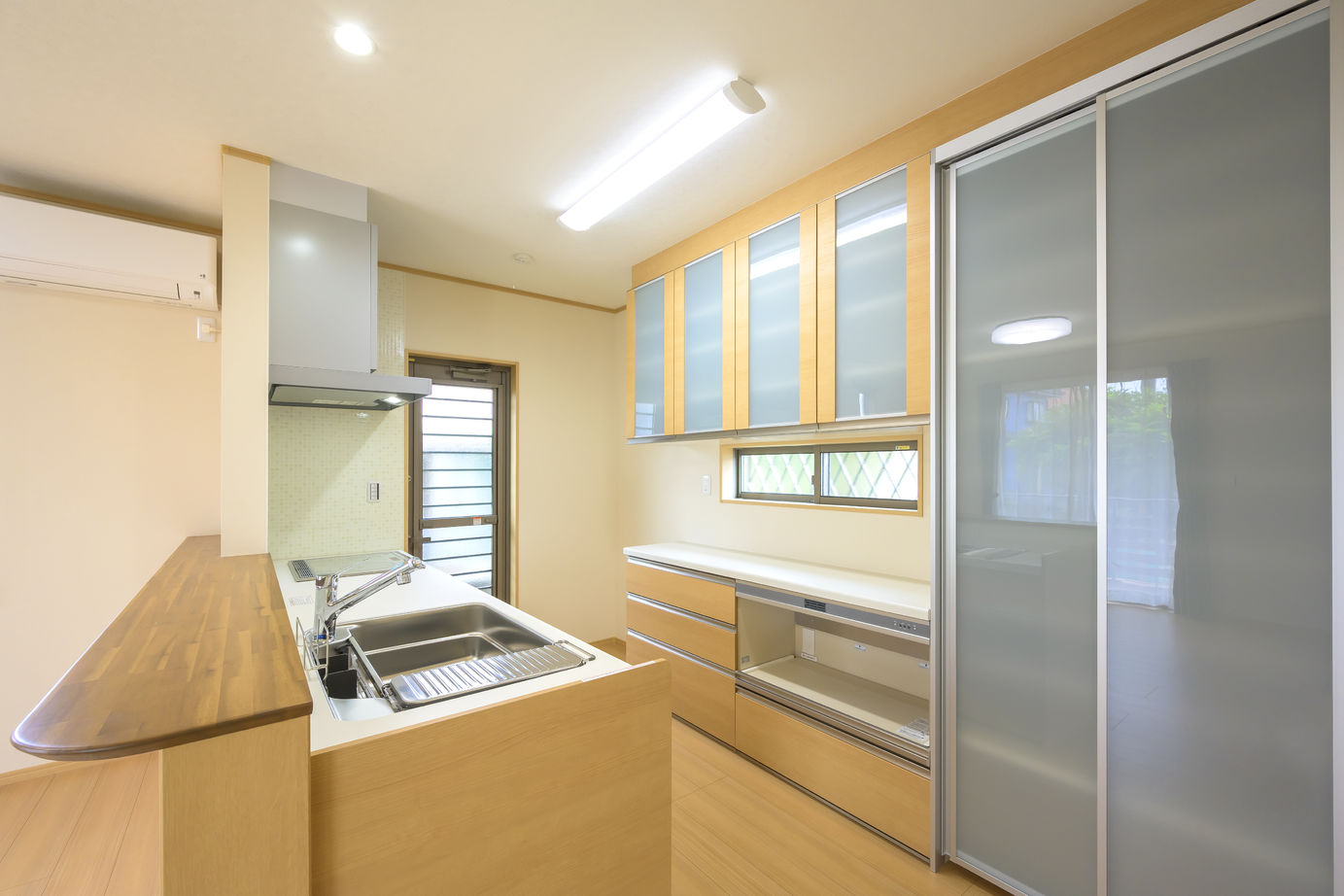 エースホーム太田店（白石建設） 【太田市/2357万円/35.9坪】制震スーパーウォール工法採用！居室を全て南側に配置した快適で明るい住まいの建築実例画像4