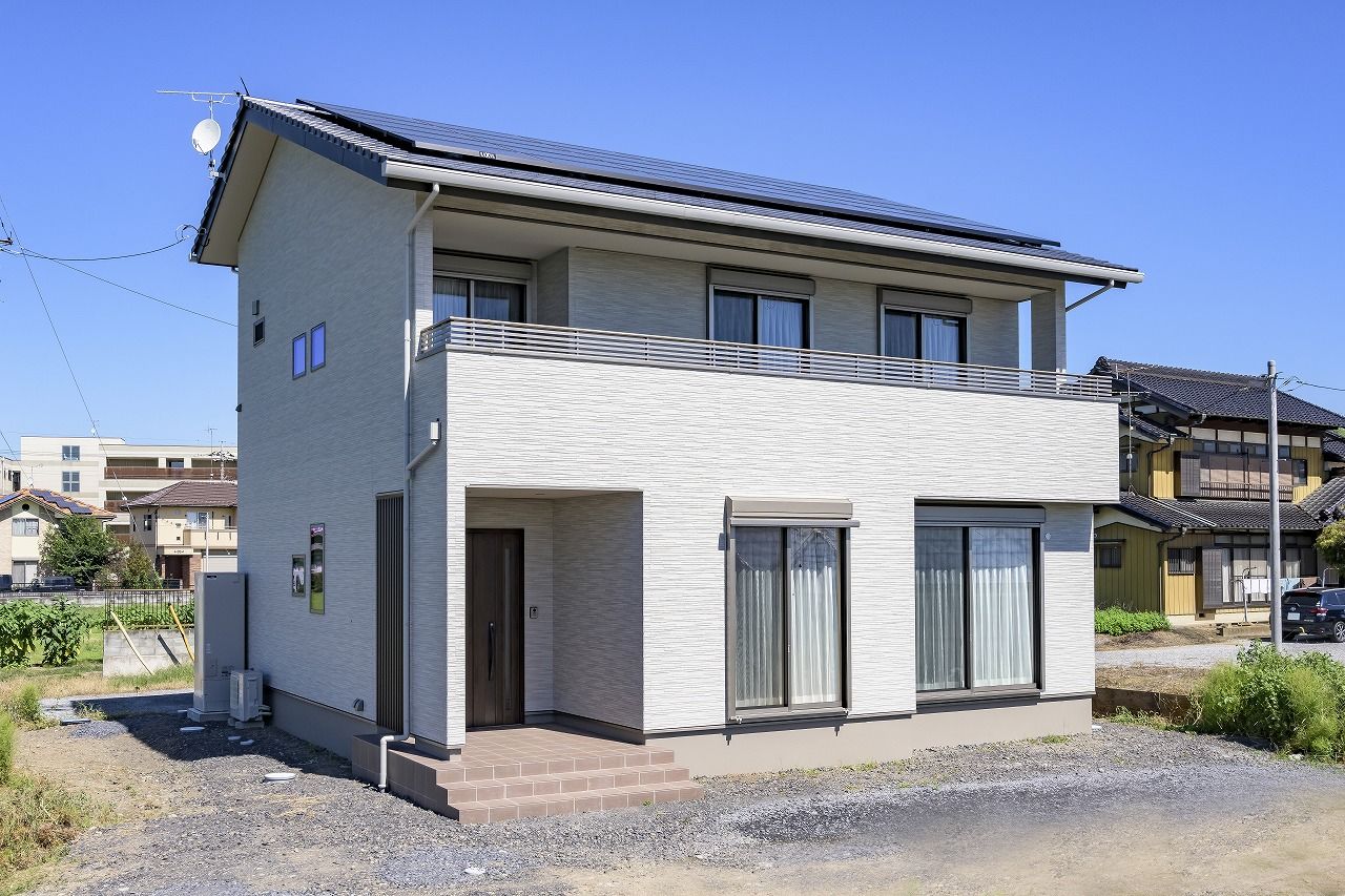 エースホーム太田店（白石建設） 【邑楽郡/3321万円/45坪】家庭用エアコン1台で全館空調を実現した制震スーパーウォール工法の住まいの建築実例画像1