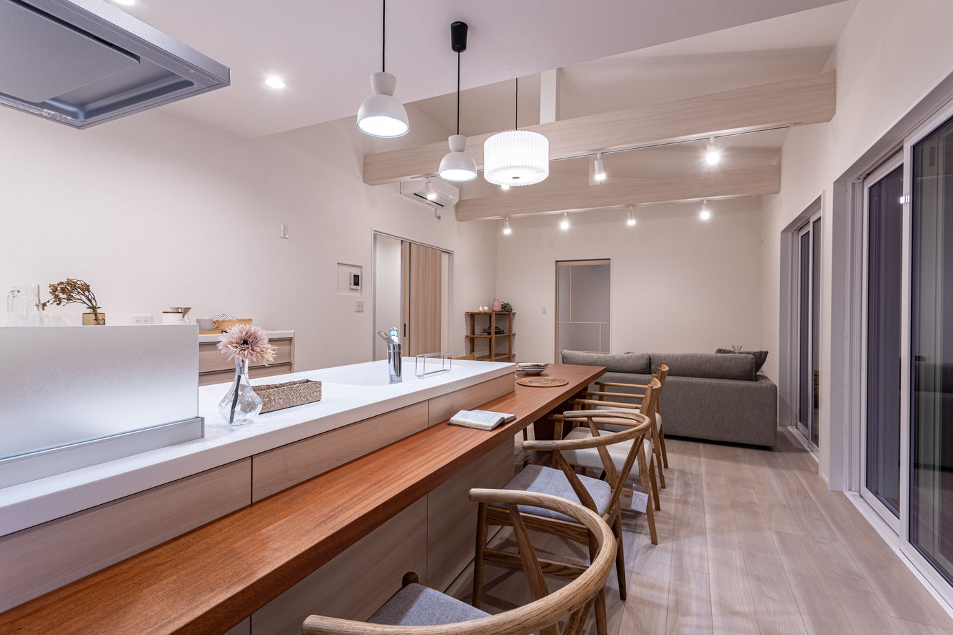 エースホーム太田店（白石建設） 将来の暮らしやすさまで考え抜いた、ヒュッゲな平屋の住まいの建築実例画像4