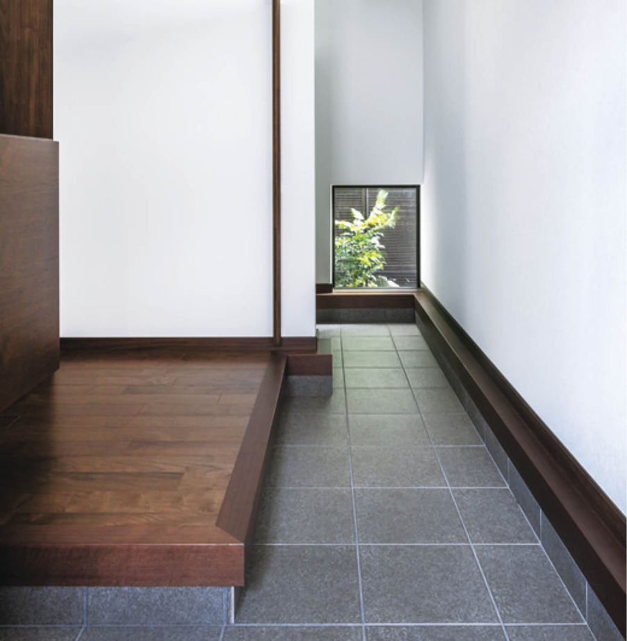 住友林業 【約50坪/間取り図有/3階建て】BF構法が実現した連なるコーナー窓から美しい川の流れを楽しむ家の建築実例画像3