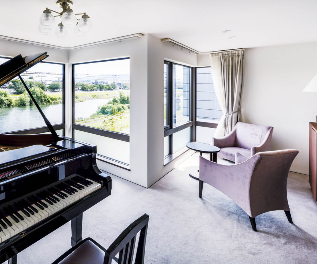 住友林業 【約50坪/間取り図有/3階建て】BF構法が実現した連なるコーナー窓から美しい川の流れを楽しむ家の建築実例画像6