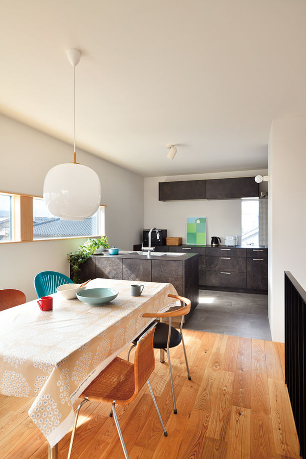 住友林業 【約30坪/間取り図有/3階建て】３階フロアを全てLDKに。眺望、採光、プライバシーを実現した住まいの建築実例画像5