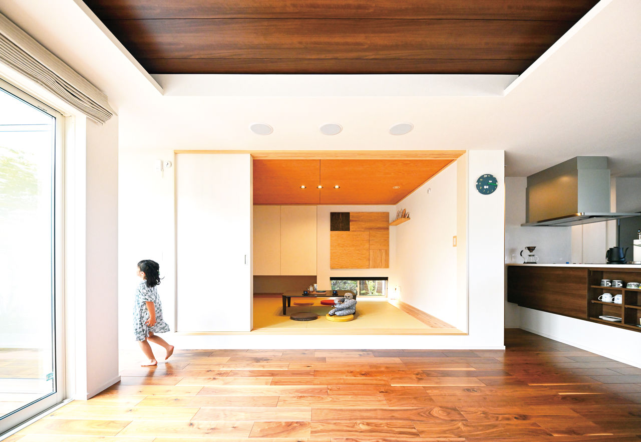 住友林業 【30坪台/間取り図有/平屋】中庭をＬ字型に囲む美しい平屋。空の下のリビングも安心、快適にの建築実例画像7