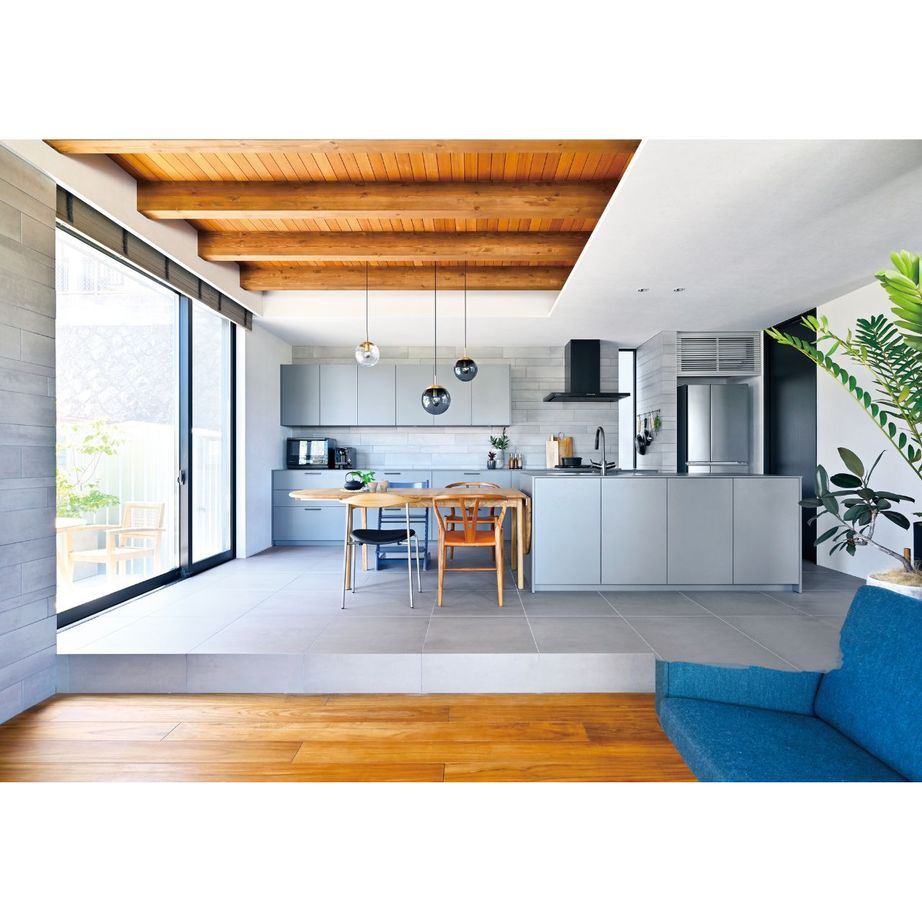 住友林業 多彩な過ごし方が楽しめる3つの庭。緑に囲まれて暮らす木の住まいの建築実例画像2