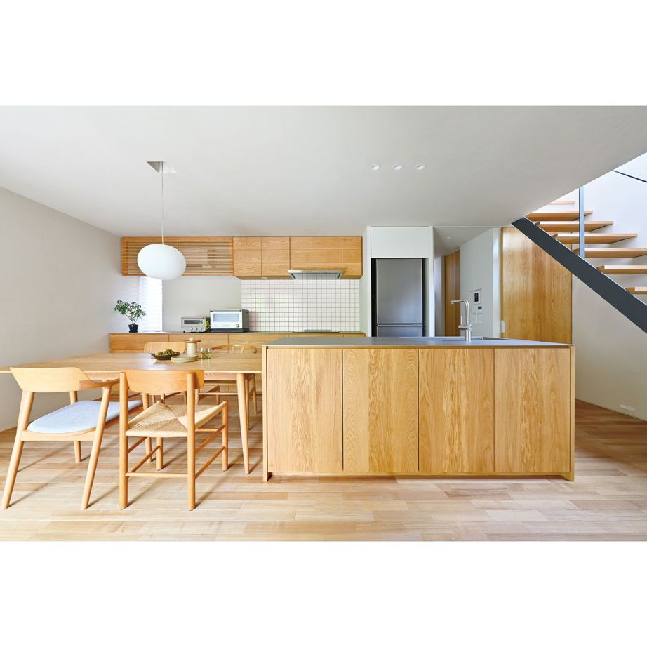 住友林業 リビングに届くもみじの木洩れ日。庭を身近に感じる自然と一体の家。の建築実例画像2