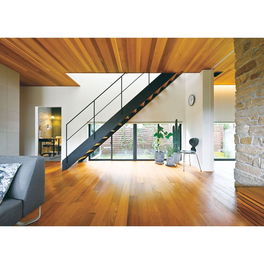 住友林業 南北2つの庭を眺められるリビング。緑に囲まれた暮らしを愉しむ家。の建築実例画像3