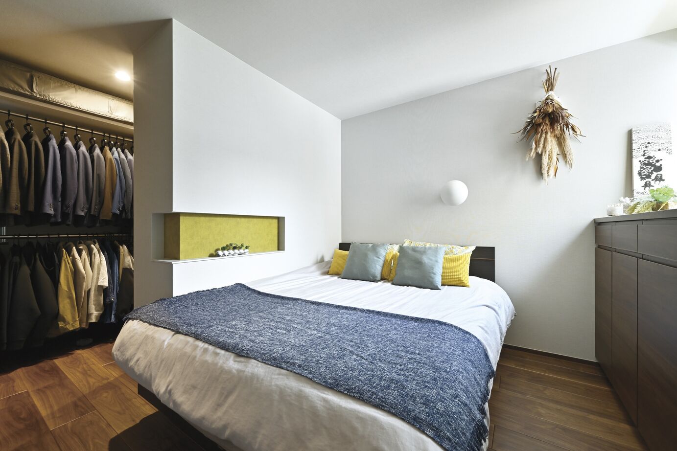 住友林業 張り出した2階の空問を活かし密集地でも開放感を楽しめる住まいの建築実例画像4