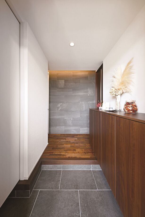 住友林業 内と外がつながる、木質感あふれる住まいの建築実例画像3