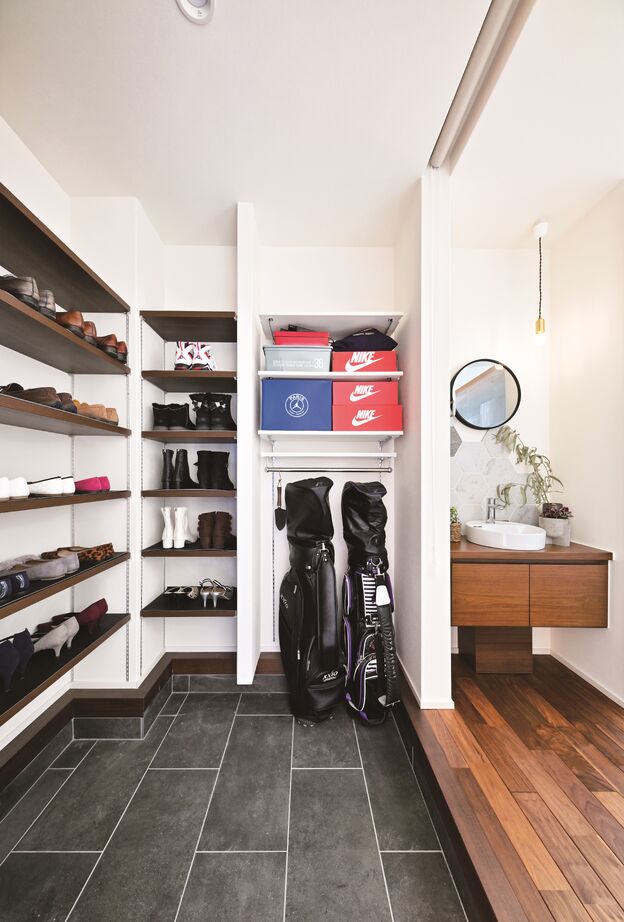 住友林業 内と外がつながる、木質感あふれる住まいの建築実例画像4