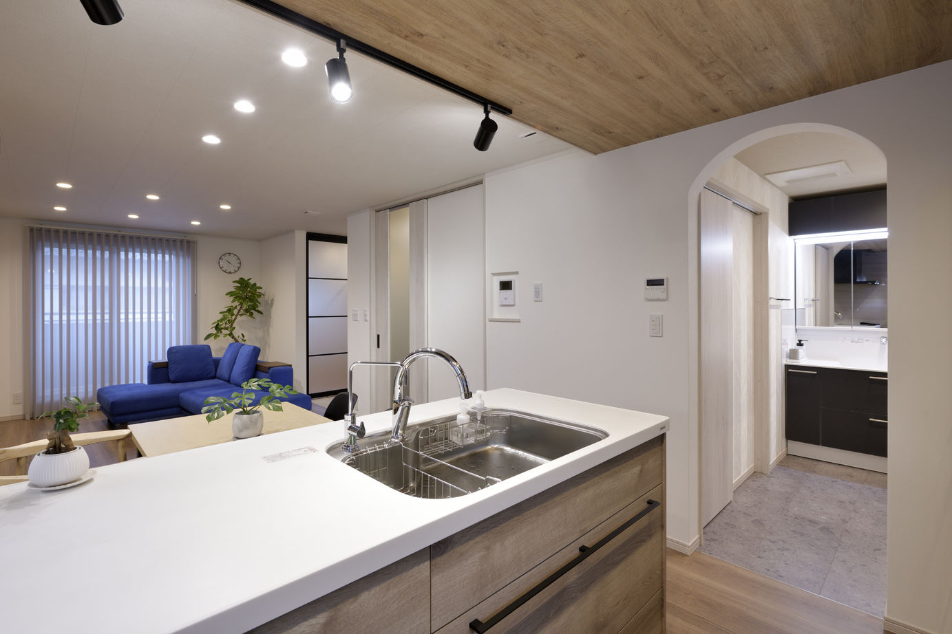 藤島建設 【3000万円台/40坪台/間取り図あり/二世帯住宅】細部まで「ハイレベル」にこだわったホテルライクな住まいの建築実例画像3