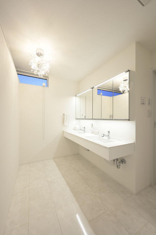 藤島建設 【50坪台/4000万円台/ガレージハウス】夫婦が憧れたバイクガレージのある家。LDKからいつでも愛車を鑑賞の建築実例画像7