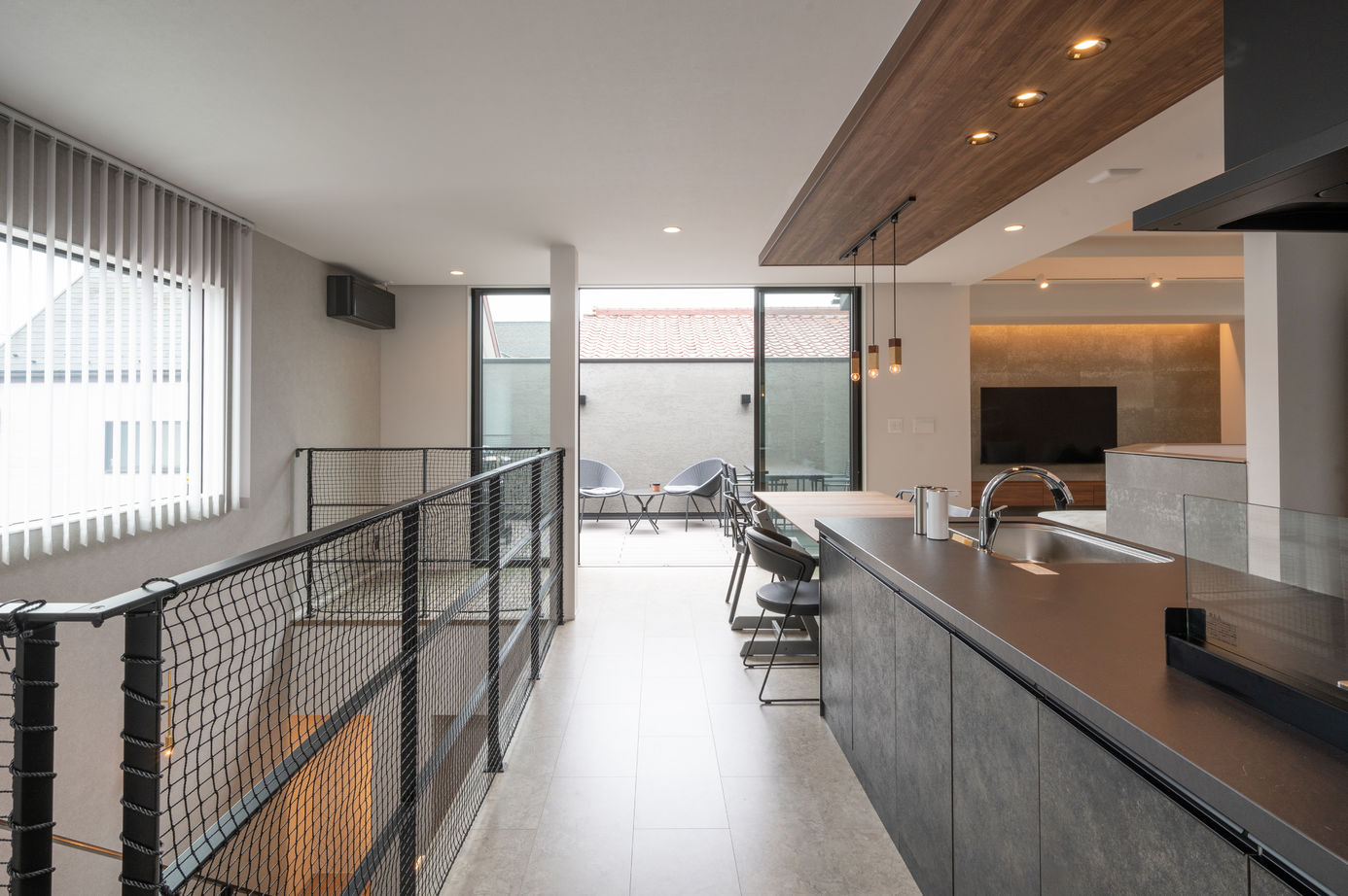 藤島建設 【4000万円台/2階LDK/ルーフバルコニー】子育てを楽しめて、スタイリッシュなデザインも愉しめる家の建築実例画像3