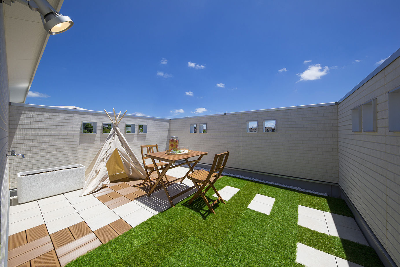 フレスコ 【1700万円／吹き抜け／スカイバルコニー／間取図あり】スカイバルコニーの開放感ときれいな空気を楽しむ家の建築実例画像4