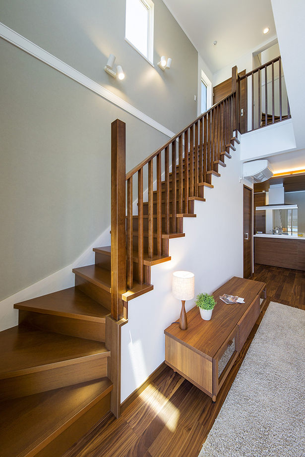 フレスコ 【1700万円／吹き抜け／スカイバルコニー／間取図あり】スカイバルコニーの開放感ときれいな空気を楽しむ家の建築実例画像9