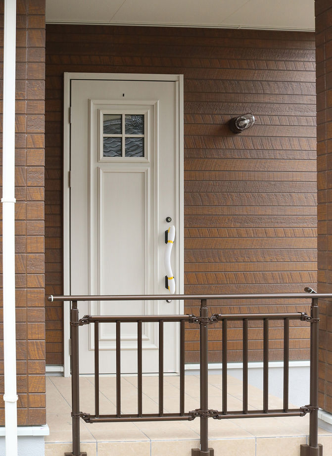 フレスコ 【2000万円／デッキ／二世帯／間取図あり】無垢材の温もりに包まれた、カントリーテイストの二世帯住宅の建築実例画像5