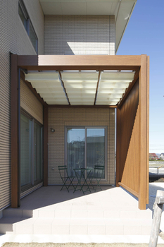 一条工務店 「Ｌ」の形のＬＤＫにテラスをプラスしたプラン。子どもが、リビングやテラスにいても見守れるの建築実例画像7