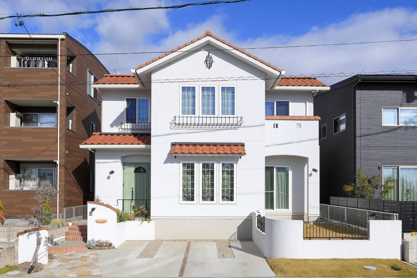 一条工務店 リビングを家の中心に。家族とのつながりを考えたお家の建築実例画像1