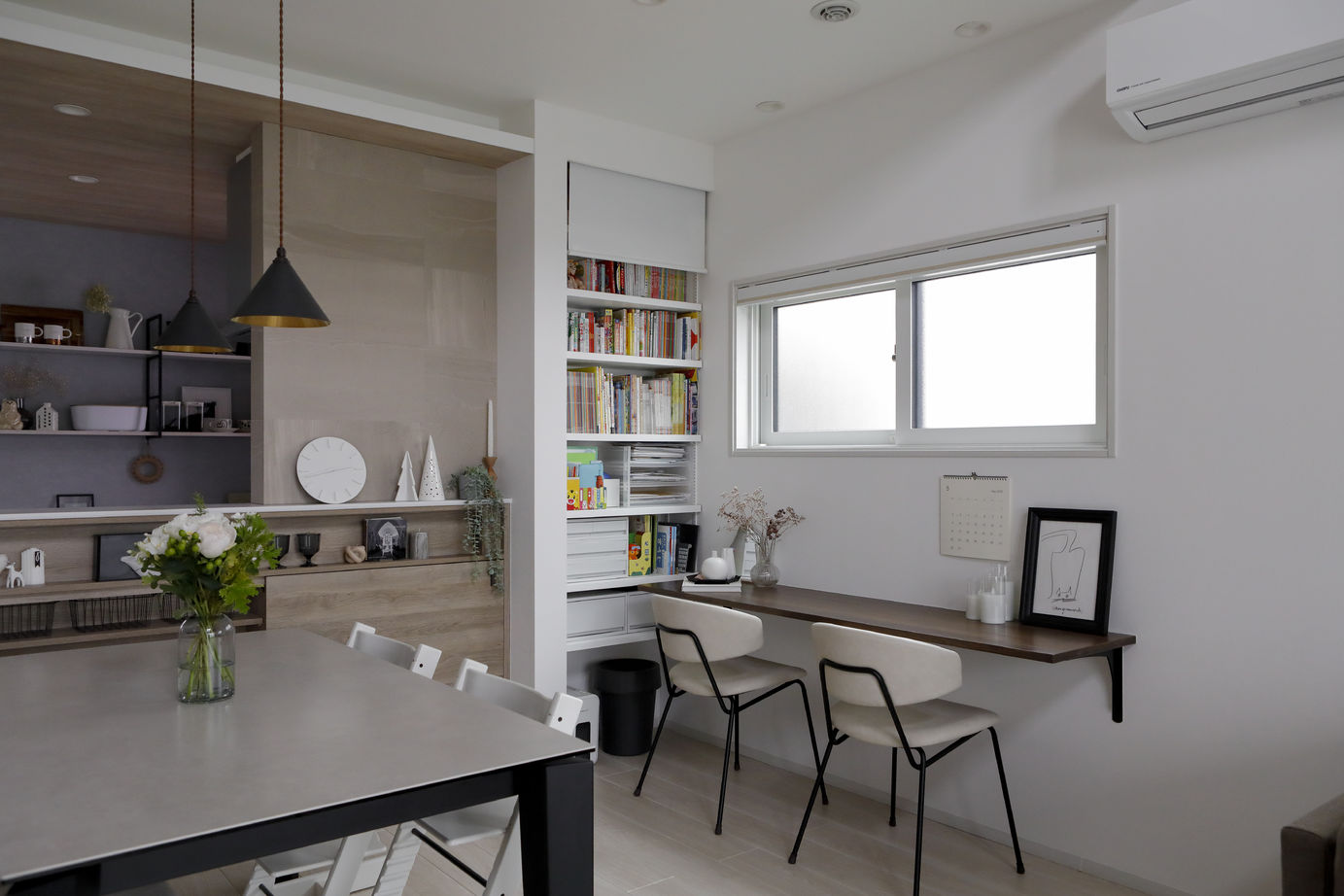 一条工務店 勾配天井の高さを活かした、明るく開放的な平屋の建築実例画像4