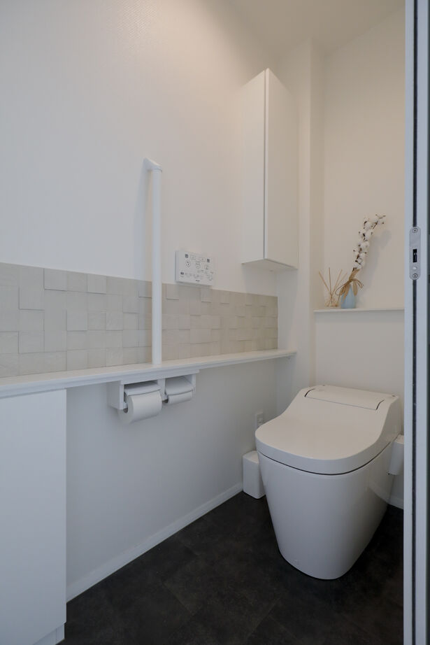 一条工務店 猫もよろこぶ暖かさ。大きな吹き抜けのある開放的な住まいの建築実例画像15