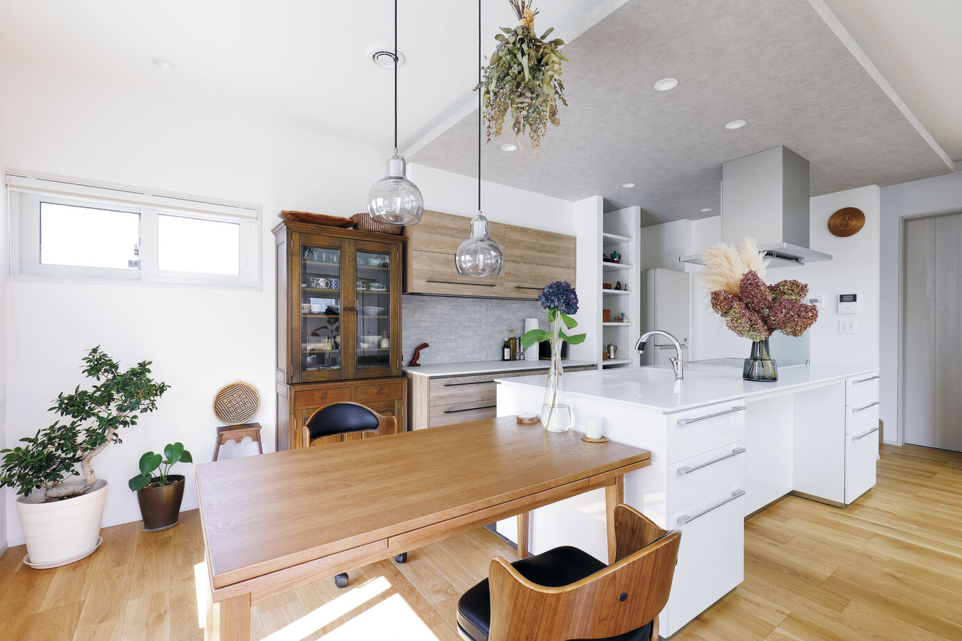 一条工務店 大人の贅沢を叶えた、空間がひとつながりの家。の建築実例画像3