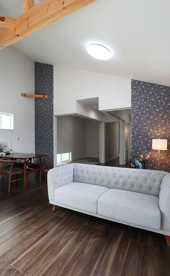 ニッカのいえ 【1000万円台/16坪】間口4.5ｍのコンパクトな平屋。狭い土地でも設計の工夫でこだわりを実現/駐車スペースの建築実例画像6