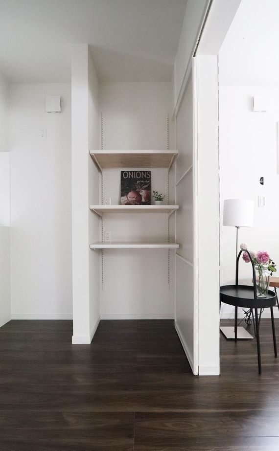 ニッカのいえ 【1000万円台/16坪】間口4.5ｍのコンパクトな平屋。狭い土地でも設計の工夫でこだわりを実現/駐車スペースの建築実例画像8