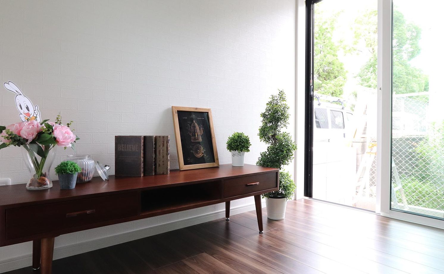 ニッカのいえ 【1000万円台/16坪】間口4.5ｍのコンパクトな平屋。狭い土地でも設計の工夫でこだわりを実現/駐車スペースの建築実例画像9