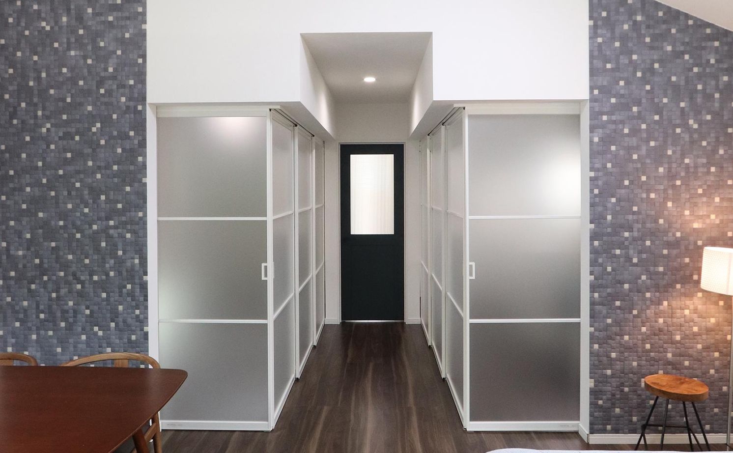 ニッカのいえ 【1000万円台/16坪】間口4.5ｍのコンパクトな平屋。狭い土地でも設計の工夫でこだわりを実現/駐車スペースの建築実例画像11