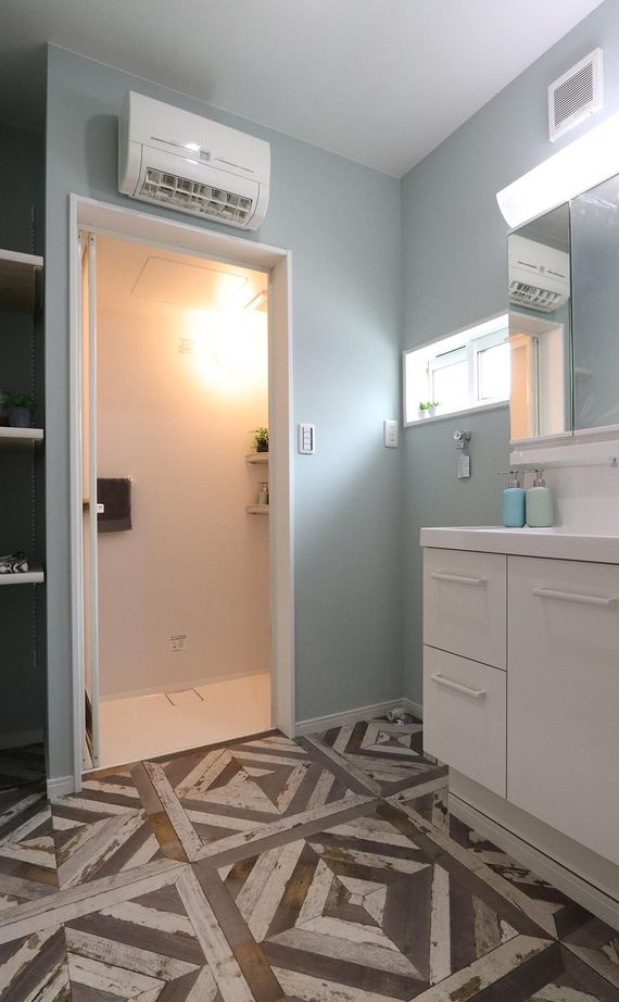 ニッカのいえ 【1000万円台/16坪】間口4.5ｍのコンパクトな平屋。狭い土地でも設計の工夫でこだわりを実現/駐車スペースの建築実例画像15