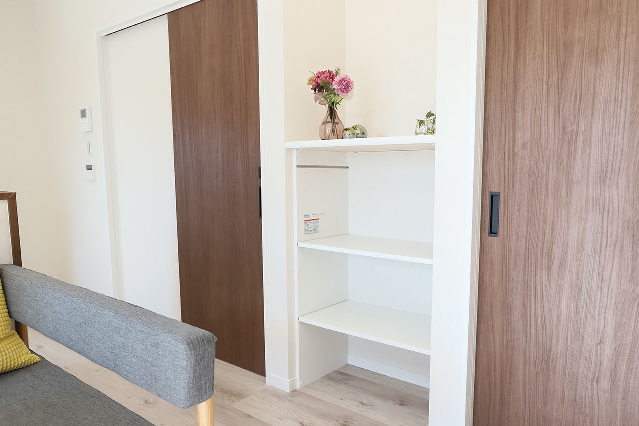 ニッカのいえ 【1300万円台/間取り図】一人暮らしに丁度いい1LDKで生活の負担を軽減！ローコストで叶えた平屋の住まいの建築実例画像6