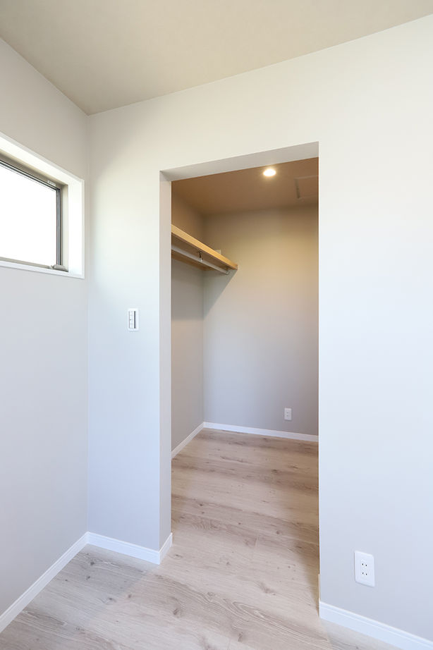 ニッカのいえ 【1300万円台/間取り図】一人暮らしに丁度いい1LDKで生活の負担を軽減！ローコストで叶えた平屋の住まいの建築実例画像8