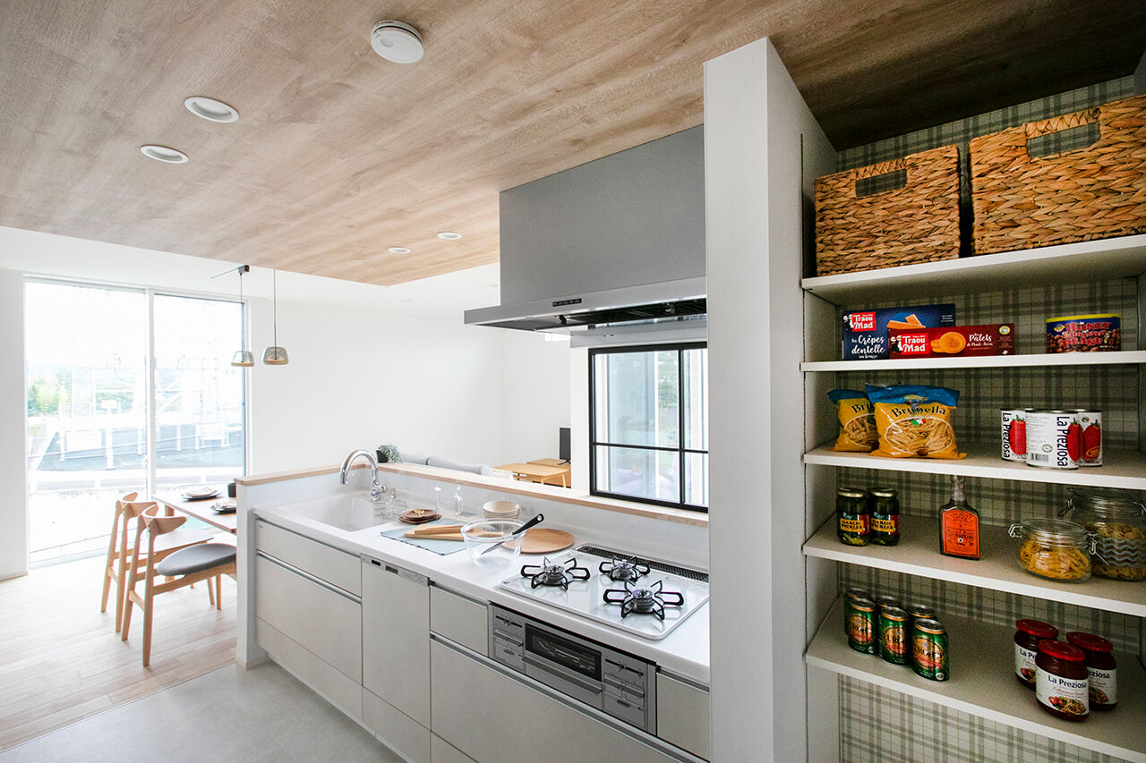 LIGhome 小牧・春日井(リグホーム) 【間取り図有｜2100万円台｜3LDK｜中庭｜ヌック】カーテンレスで暮らせる、仲良し家族のコの字型の家の建築実例画像5