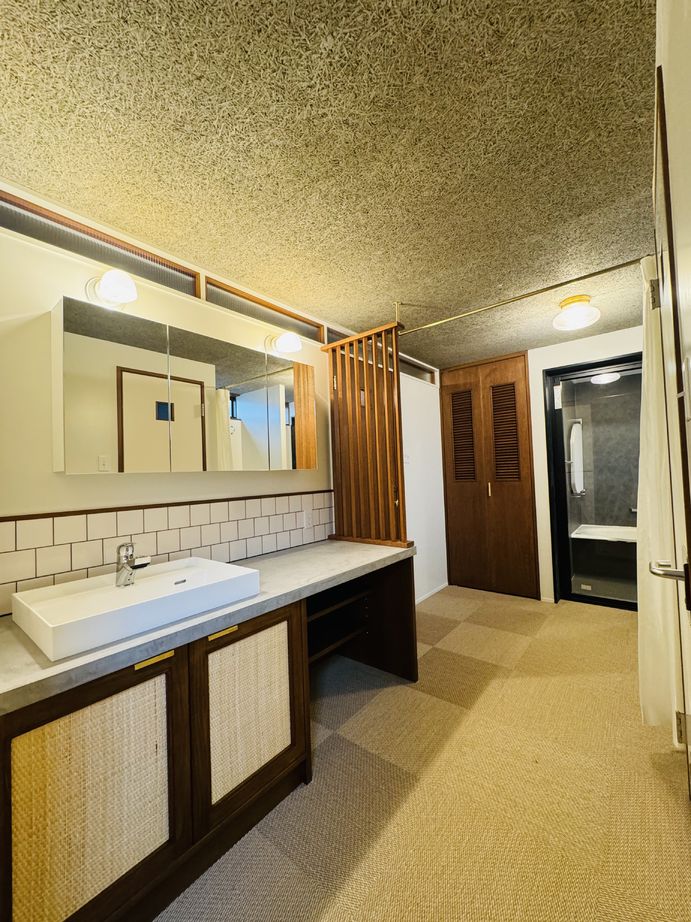 あおぞら工務店（アオゾラコウムテン一級建築士事務所） 【42坪/4000万円台/間取り図有】中庭を中心とした、ミッドセンチュリーモダンスタイルなコの字の平屋の建築実例画像5