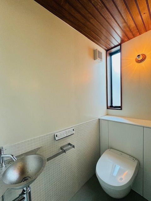 あおぞら工務店（アオゾラコウムテン一級建築士事務所） 【42坪/4000万円台/間取り図有】中庭を中心とした、ミッドセンチュリーモダンスタイルなコの字の平屋の建築実例画像9