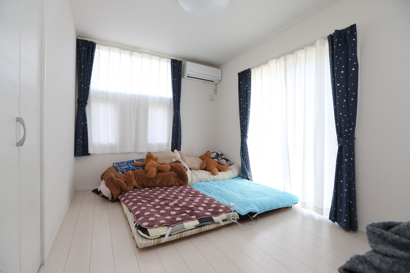 アイダ設計 【間取り図有/40坪台/2階リビング】7坪のバルコニーは多目的に使えるおしゃれスペースの建築実例画像13