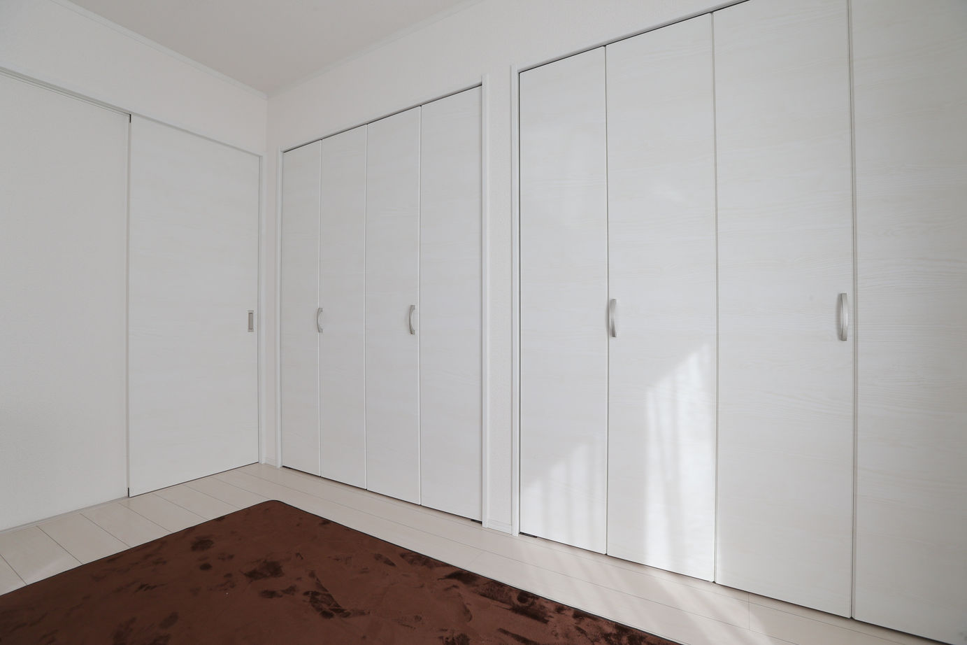 アイダ設計 【間取り図有/40坪台/2階リビング】7坪のバルコニーは多目的に使えるおしゃれスペースの建築実例画像14