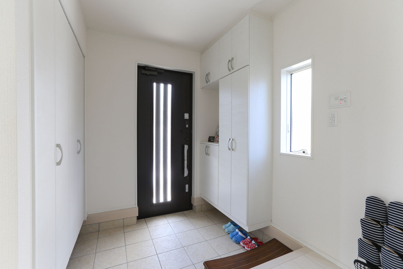 アイダ設計 【間取り図有/40坪台/2階リビング】7坪のバルコニーは多目的に使えるおしゃれスペースの建築実例画像18