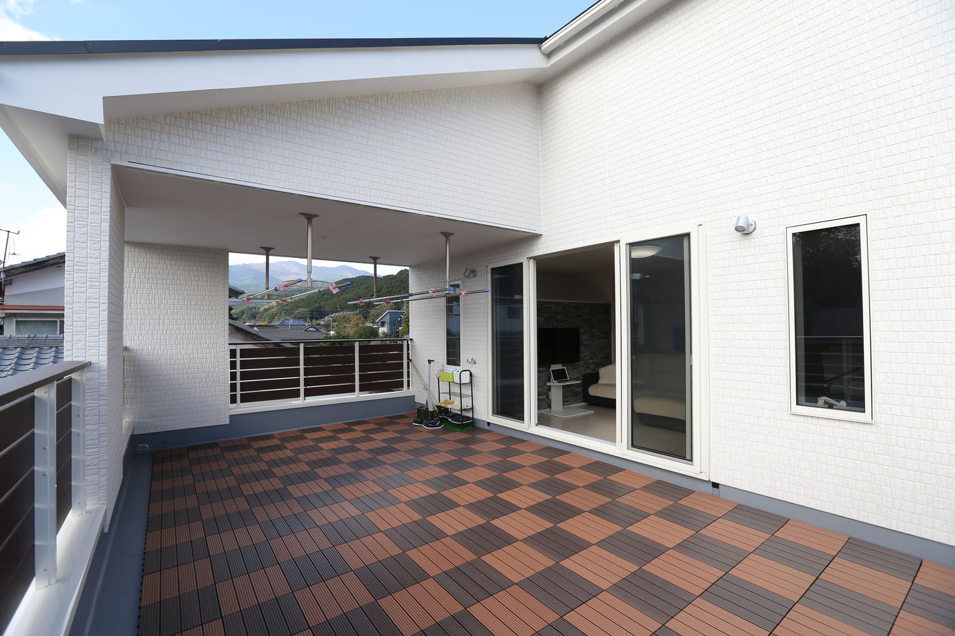 アイダ設計 【間取り図有/40坪台/2階リビング】7坪のバルコニーは多目的に使えるおしゃれスペースの建築実例画像19