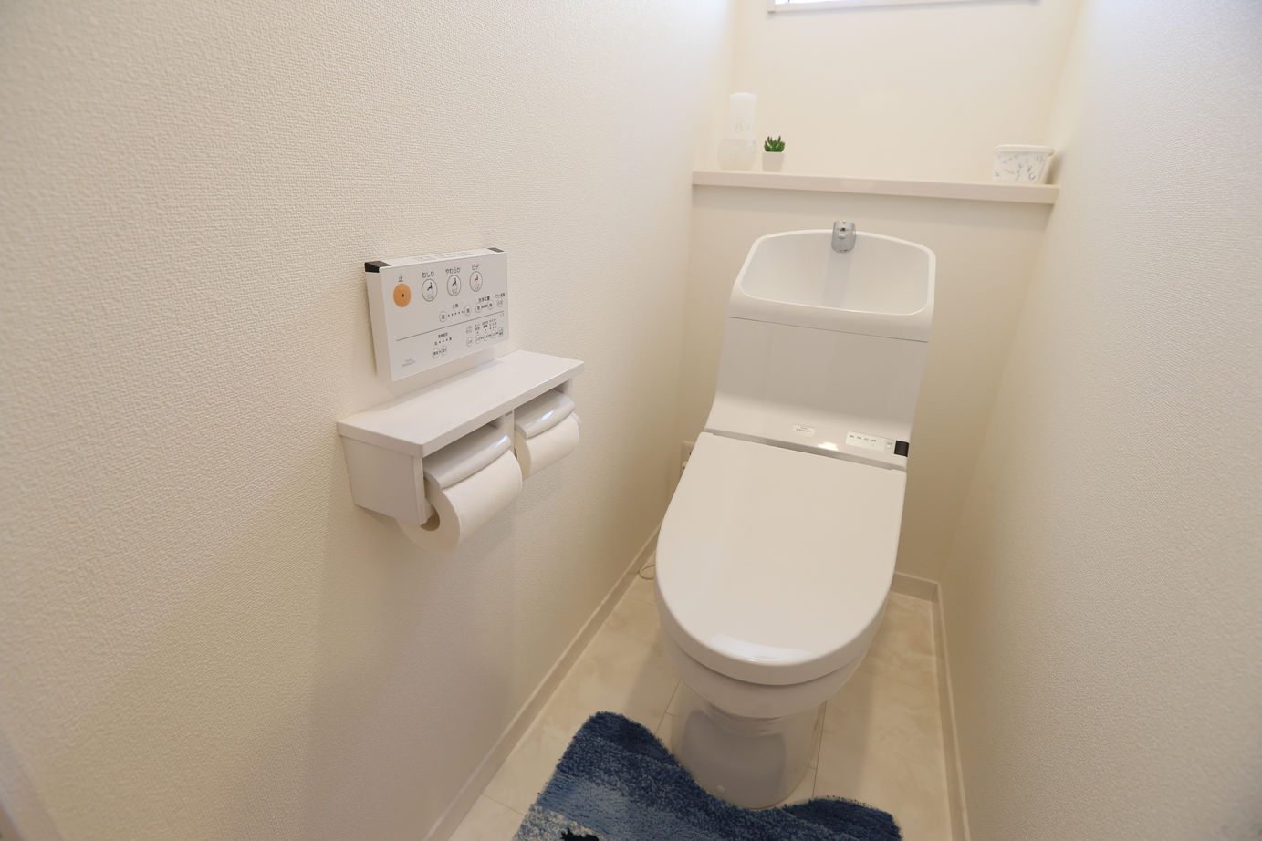 アイダ設計 【間取り図有/40坪台/2世帯住宅/小屋裏収納】回遊動線を考慮しプライベートを守る共有タイプの間取の建築実例画像11